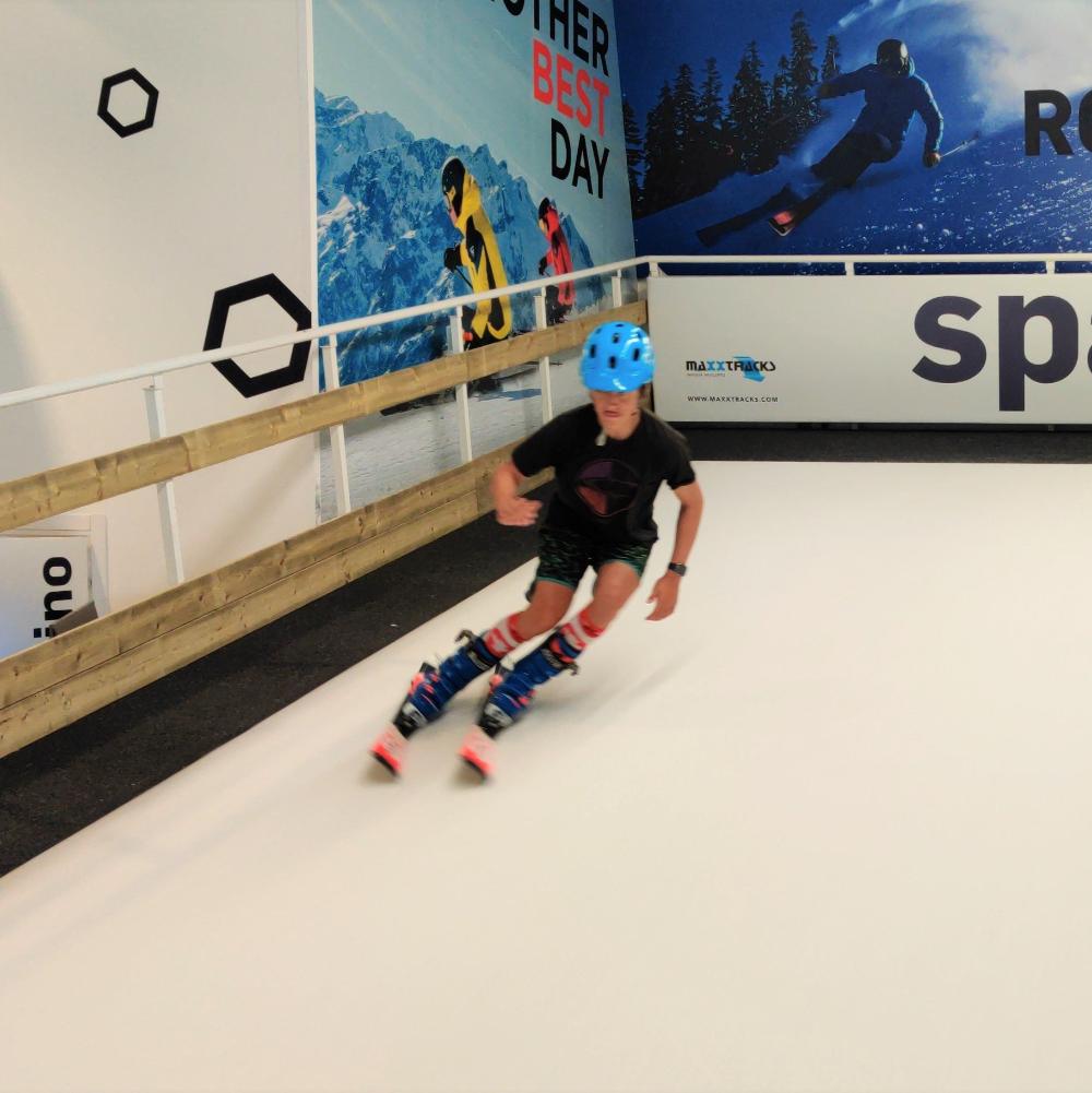 Sci indoor